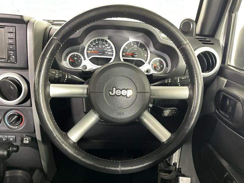 Used Jeep Wrangler Unlimited 2.8 CRD Sahara for sale in Gauteng - Cars ...