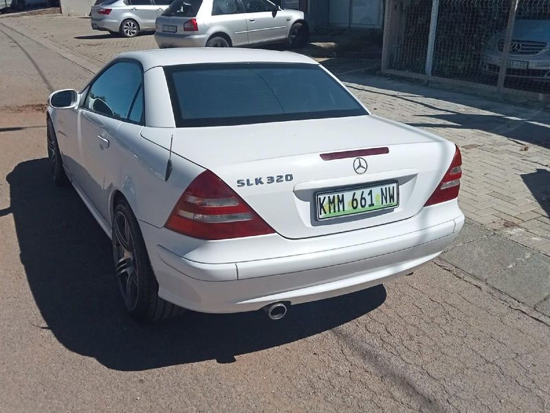 Used Mercedes-Benz SLK 200 Kompressor for sale in North West Province ...