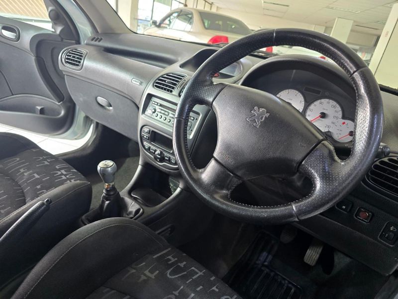 Used Peugeot 206 1.6 Xs Station Wagon For Sale In Gauteng - Cars.co.za 