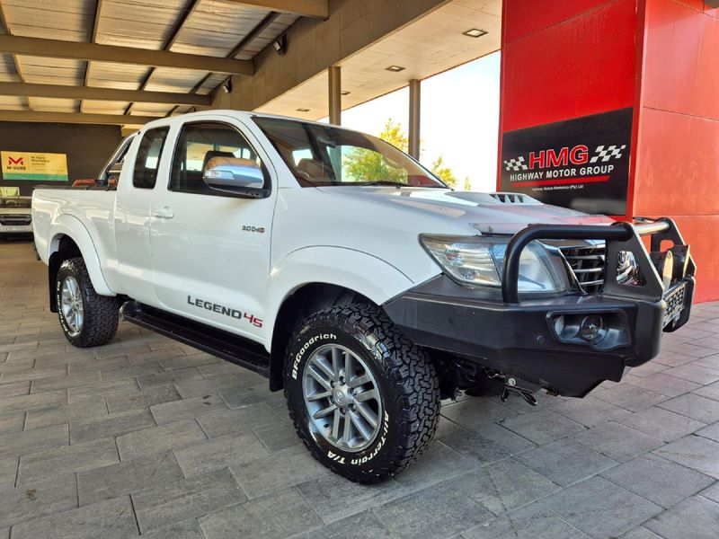 Used Toyota Hilux 3.0 D-4D Legend 45 4x4 Xtra-Cab for sale in North ...
