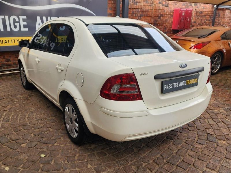 Used Ford Ikon 1.6 Ambiente for sale in Gauteng - Cars.co.za (ID::9417528)