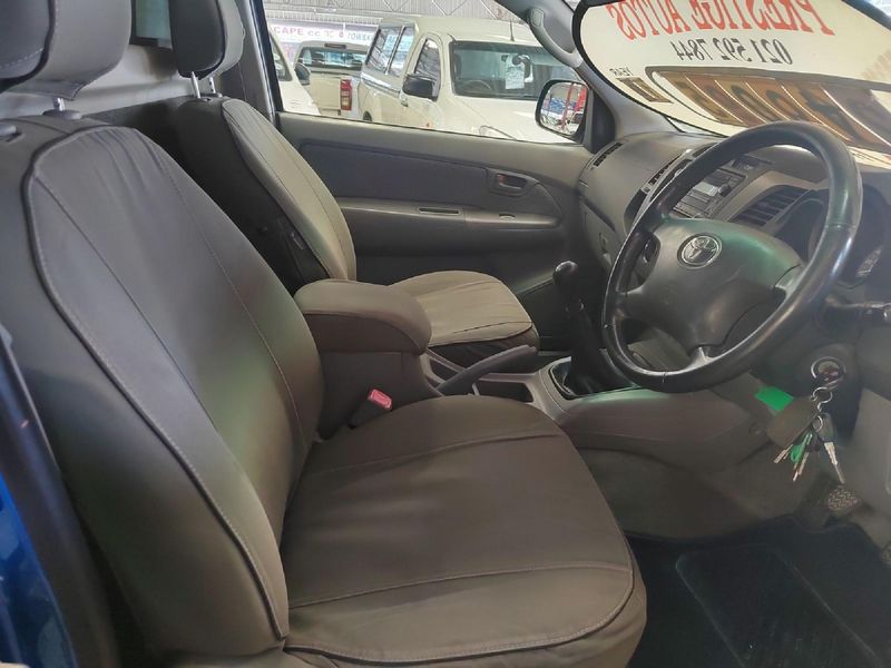 Used Toyota Hilux 2.7 VVTi Raider Raised Body Single-Cab for sale in ...