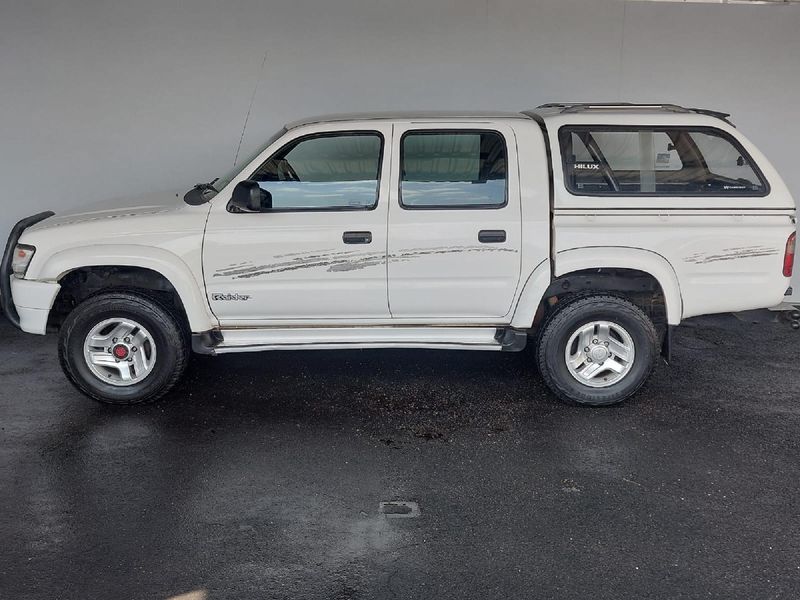used-toyota-hilux-2700i-raider-4x4-double-cab-for-sale-in-gauteng