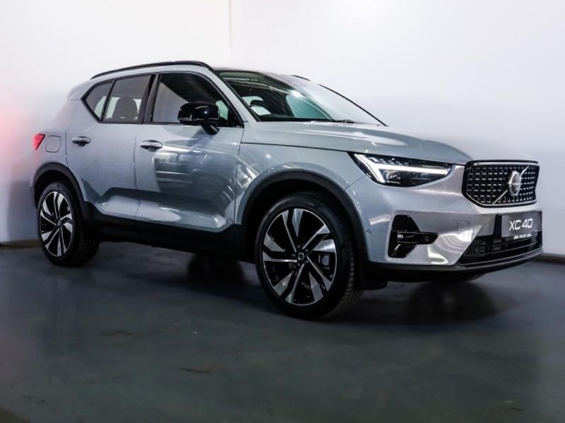 New Volvo XC40 B3 Geartronic Ultimate Dark Mild-Hybrid for sale in ...