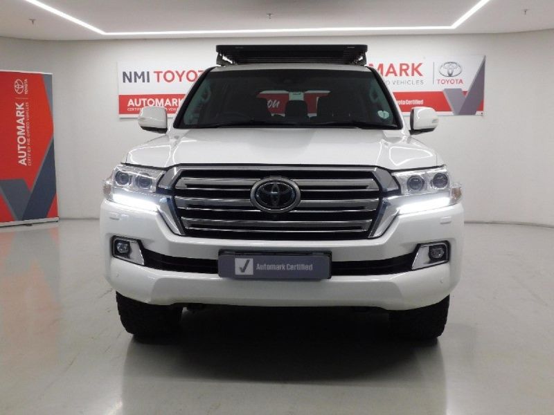 Used Toyota Land Cruiser 200 4.5 D V8 VX-R Auto for sale in Gauteng ...