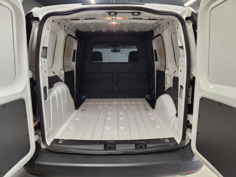 New Volkswagen Caddy Cargo 1.6i (81kw) Panel Van for sale in Gauteng ...