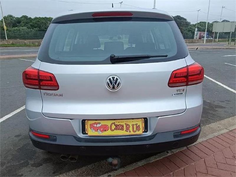 Used Volkswagen Touran 2.0 TDI Trendline for sale in Kwazulu Natal ...