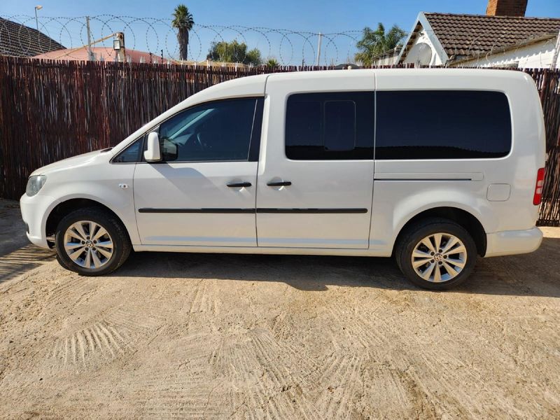 Maxis Crew Used Volkswagen Caddy 2015 Caddy Maxi Crew Bus 2.0 TDI Manual for sale ...