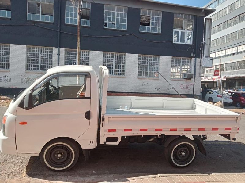 Used Hyundai H100 Bakkie 2.6D for sale in Gauteng - Cars.co.za (ID ...