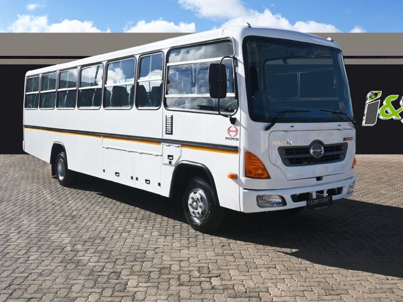 Used Hino 500 35-SEATER BUS for sale in Gauteng - Cars.co.za (ID::9544339)