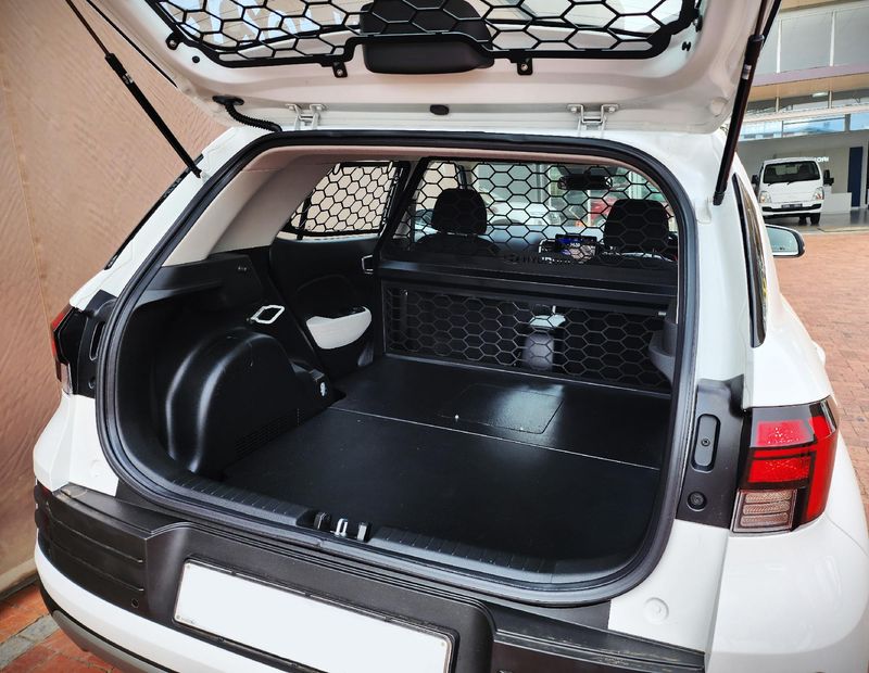 Used Hyundai Venue 1.2 Motion Cargo Panel Van for sale in Western Cape ...