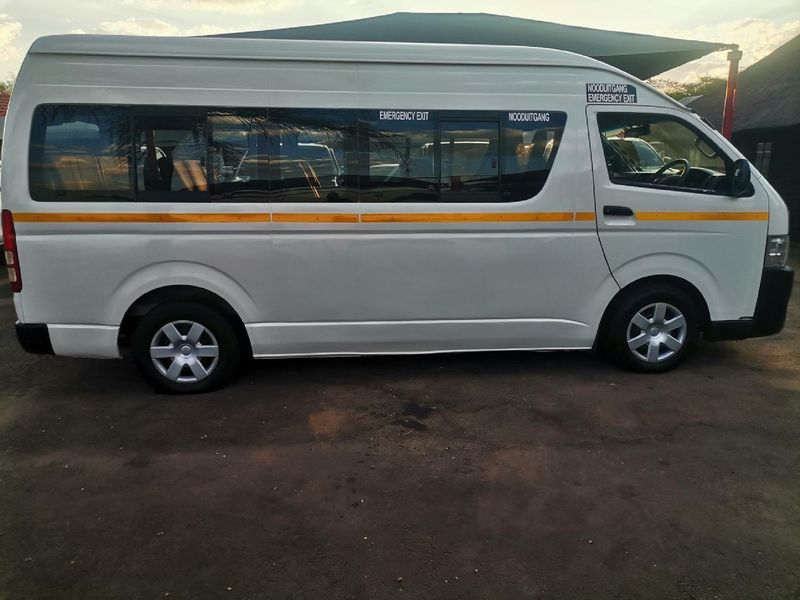 Used Toyota Quantum 2.5 D-4D Sesfikile 16-seat for sale in Gauteng ...