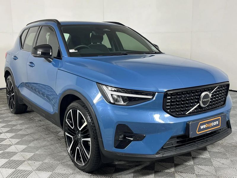 Used Volvo XC40 B4 Plus Dark Geartronic Mild-Hybrid for sale in Western ...