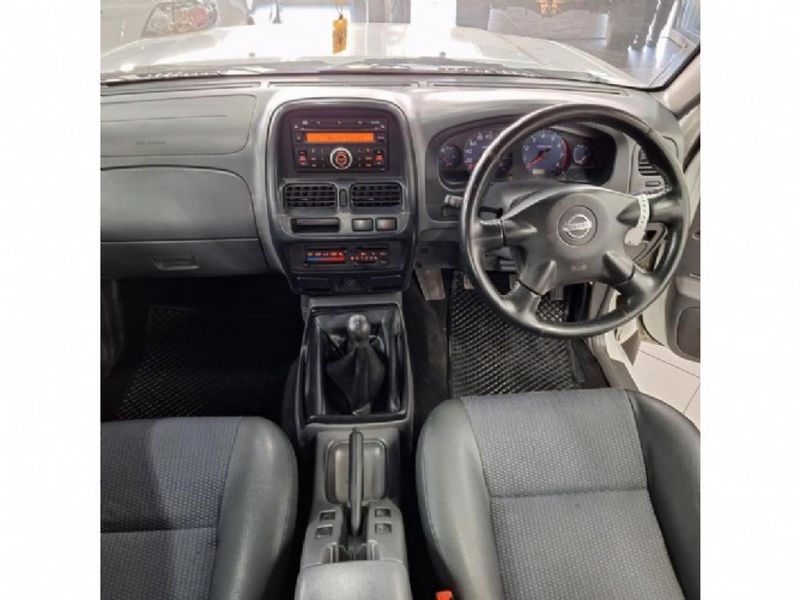 Used Nissan NP300 2.4i HiRider DoubleCab for sale in Kwazulu Natal