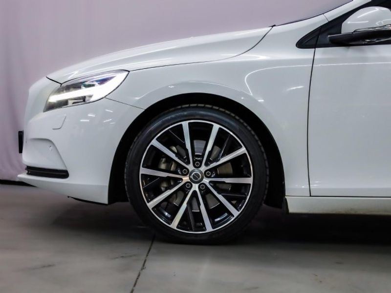Used Volvo V40 D3 Momentum Auto for sale in Gauteng Cars.co.za (ID