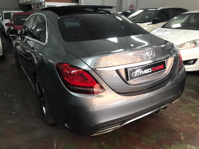 Used MercedesBenz CClass C 300 Auto for sale in Gauteng Cars.co.za