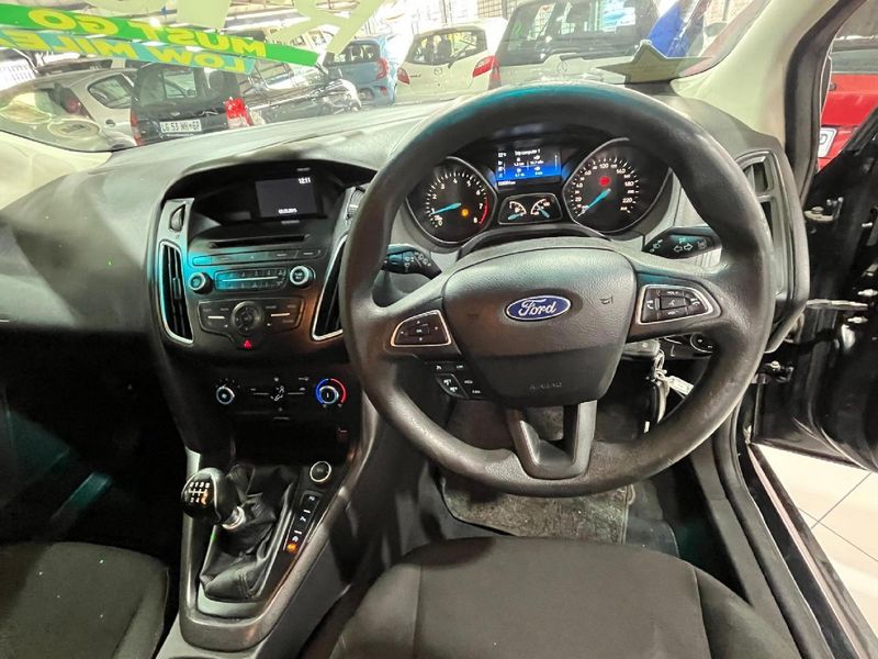 Used Ford Focus 1.0 EcoBoost Trend 5dr for sale in Gauteng Cars.co