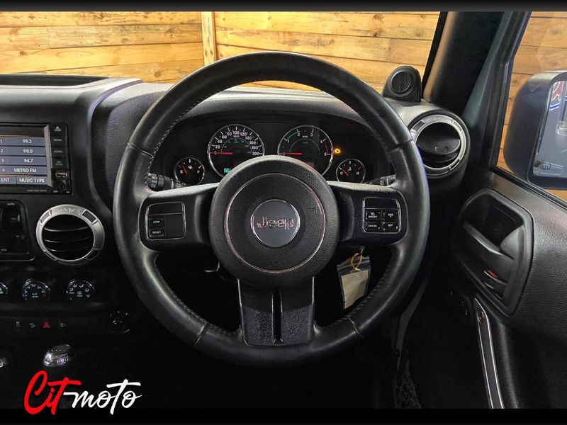 Used Jeep Wrangler Unlimited 2.8 CRD Sahara Auto for sale in Gauteng