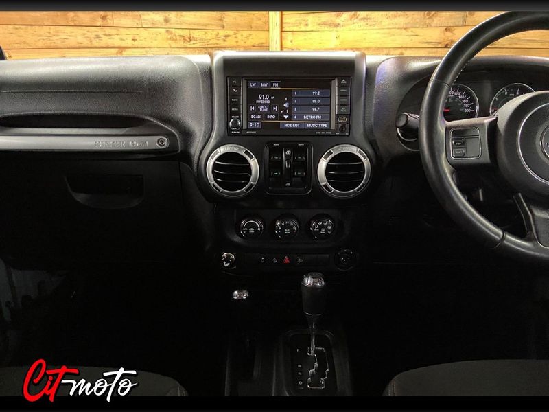 Used Jeep Wrangler Unlimited 2.8 CRD Sahara Auto for sale in Gauteng