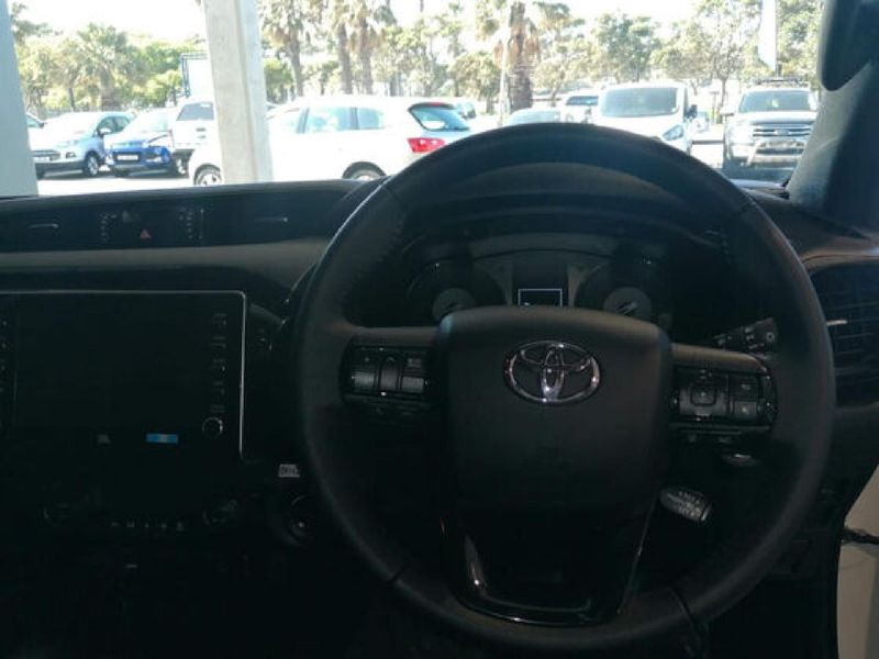 Used Toyota Hilux 2.8 GD6 Raised Body Legend 4x4 Auto DoubleCab for