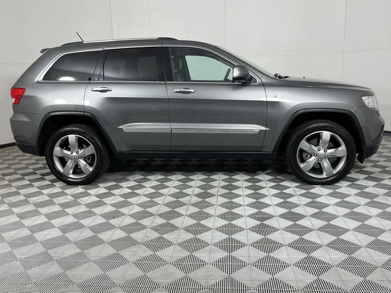 Used Jeep Grand Cherokee 3.6 Overland for sale in Western Cape Cars