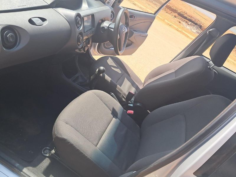 Used Toyota Etios 1.5 for sale in Gauteng Cars.co.za (ID9743456)