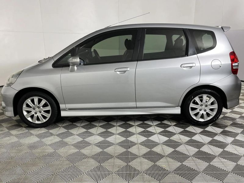 Used Honda Jazz 1.5i for sale in Gauteng Cars.co.za (ID9743836)