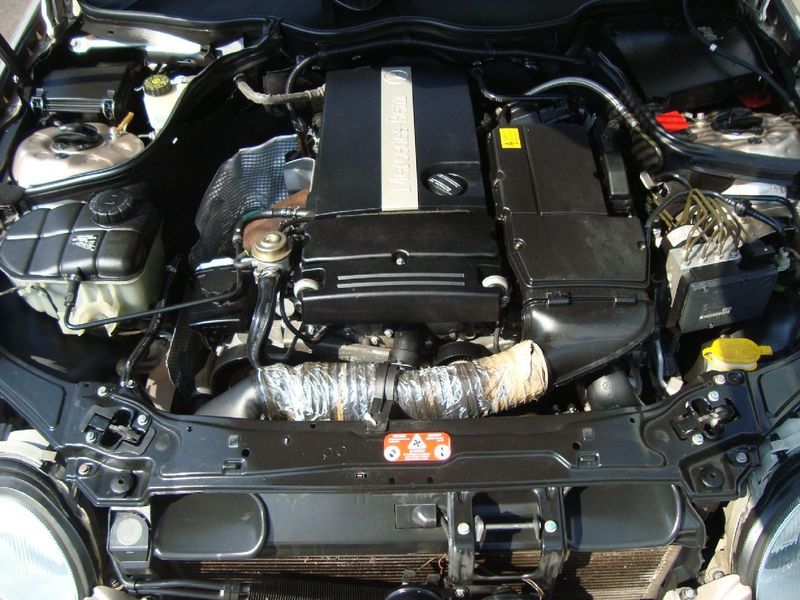 Used MercedesBenz CClass C 200K Classic Auto for sale in Gauteng