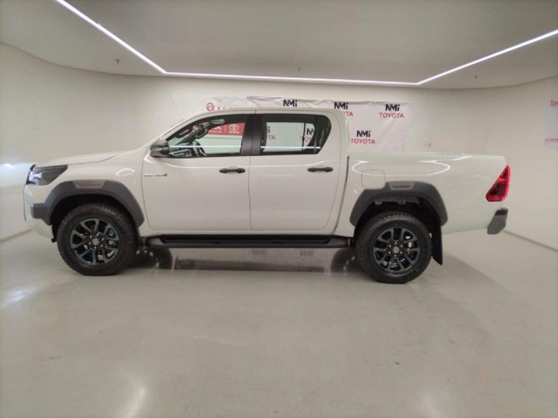 New Toyota Hilux 2.8 GD6 Raised Body Legend 4x4 Auto DoubleCab for