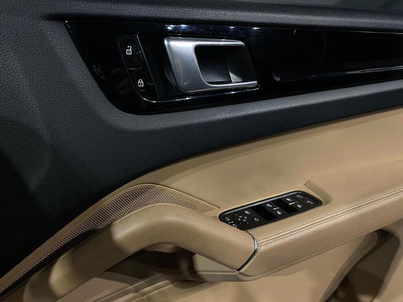 Used Porsche Cayenne for sale in Gauteng Cars.co.za (ID9748566)