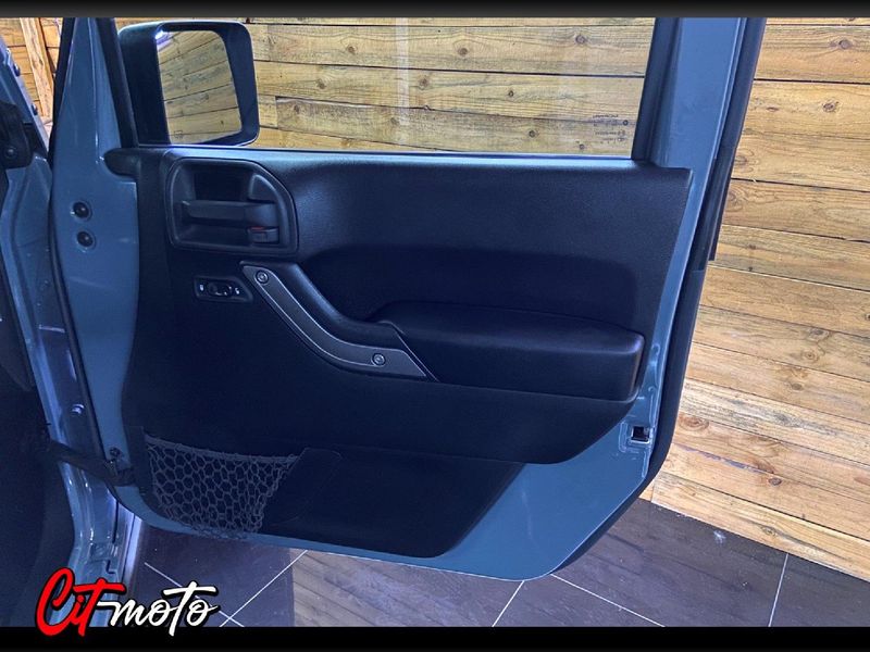 Used Jeep Wrangler Unlimited Rubicon 3.6 V6 Auto for sale in Gauteng