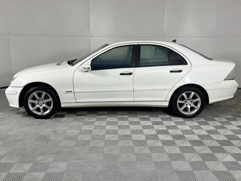Used MercedesBenz CClass C 200K Classic for sale in Gauteng Cars.co