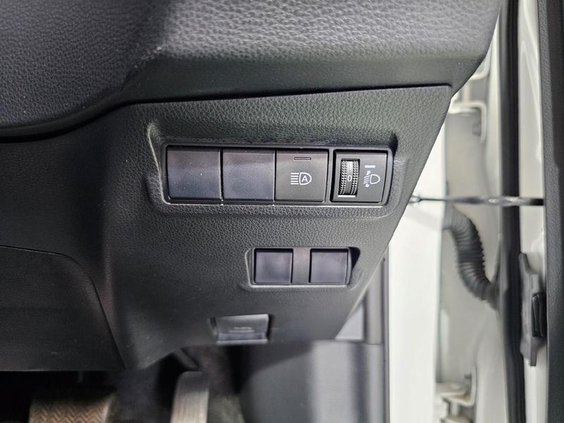 Used Toyota Corolla Cross 1.8 XR Hybrid for sale in Gauteng Cars.co