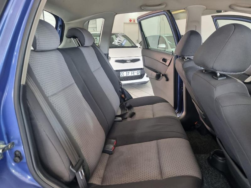 Used Chevrolet Aveo 1.6 LS Hatch for sale in Gauteng Cars.co.za (ID