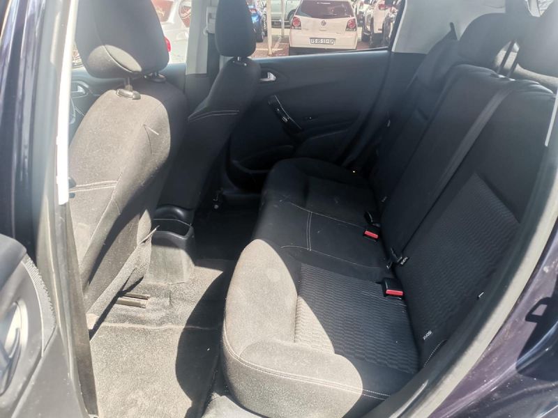 Used Peugeot 208 1.2T Allure for sale in Gauteng Cars.co.za (ID9752143)