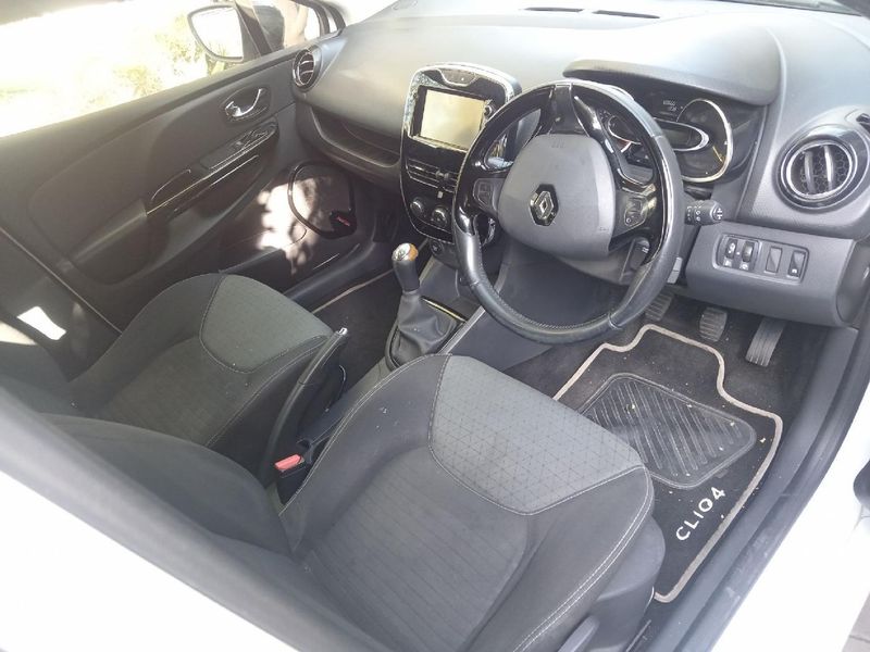 Used Renault Clio 2014 IV 900T Dynamique LOW ON FUEL! for sale in