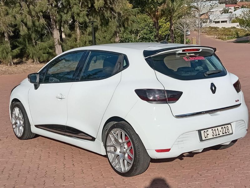 Used Renault Clio 2014 IV 900T Dynamique LOW ON FUEL! for sale in