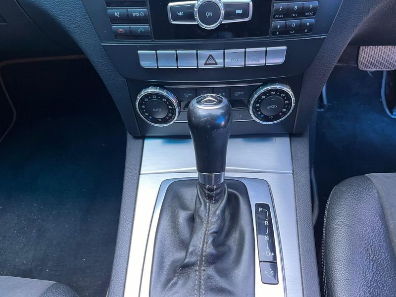 Used MercedesBenz CClass C 200 BE Classic Auto for sale in Gauteng