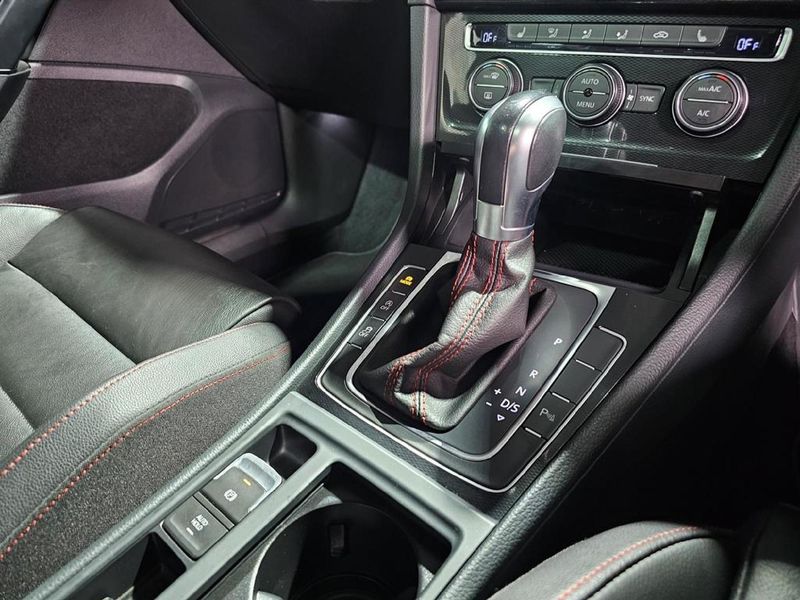 Used Volkswagen Golf VII GTI 2.0 TSI Auto Performance for sale in