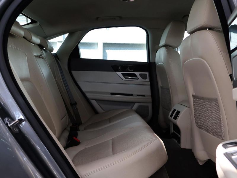 Used Jaguar XF 2.0 D Prestige for sale in Gauteng Cars.co.za (ID