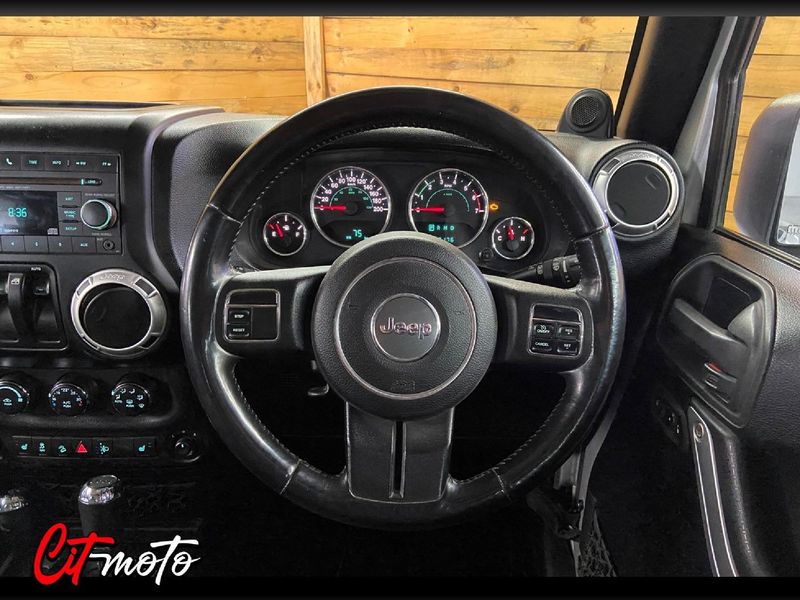 Used Jeep Wrangler 3.8 Sahara 2dr Auto for sale in Gauteng Cars.co