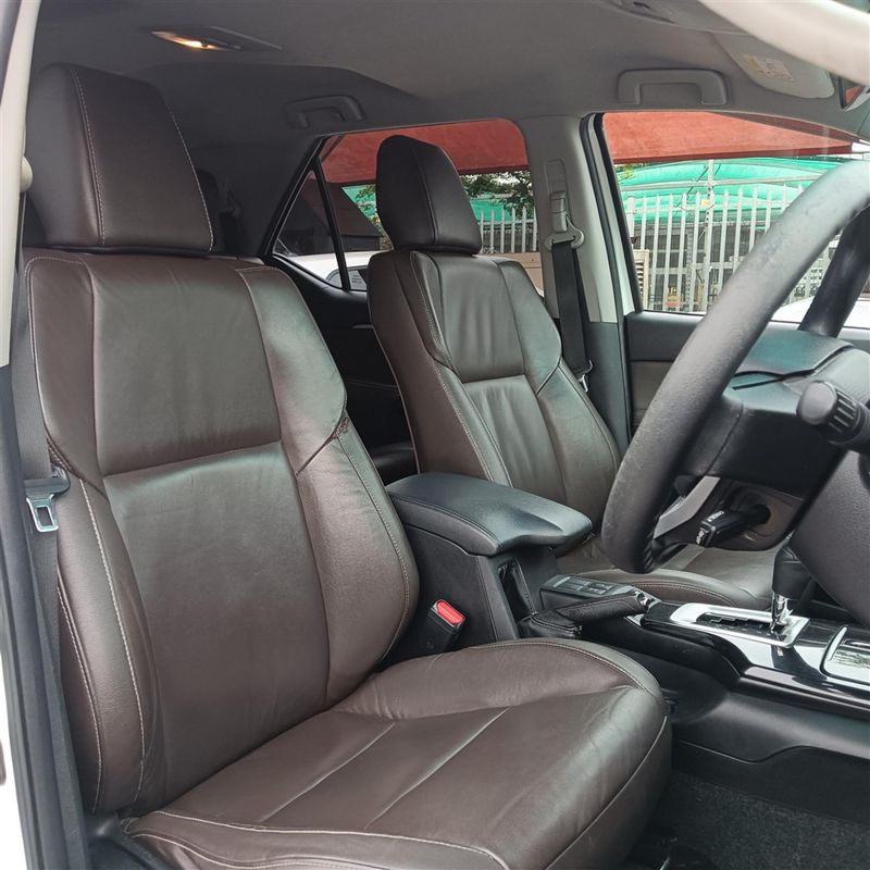 Used Toyota Fortuner 2.4 GD6 Raised Body Auto for sale in Kwazulu