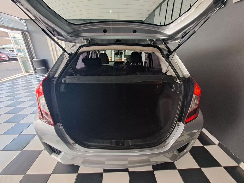 Used Honda Jazz 1.2 Comfort Auto for sale in Gauteng Cars.co.za (ID