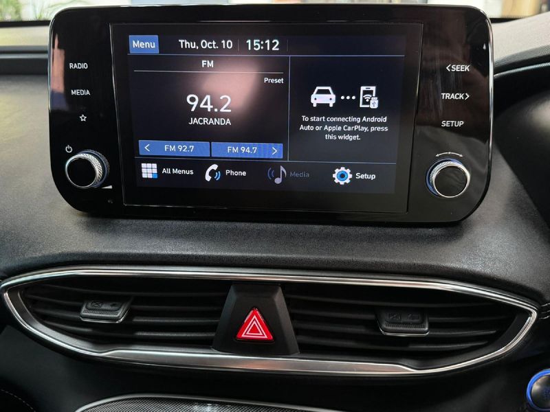 Used Hyundai Santa Fe R2.2 Executive Auto 7seat for sale in Gauteng