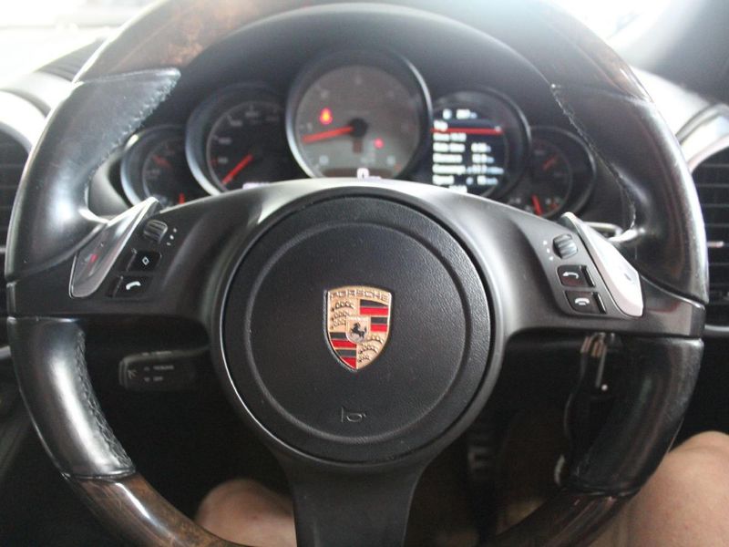 Used Porsche Cayenne S DIESEL 4.2 TDi V8 MULTITRONIC 8SPD OFF ROAD