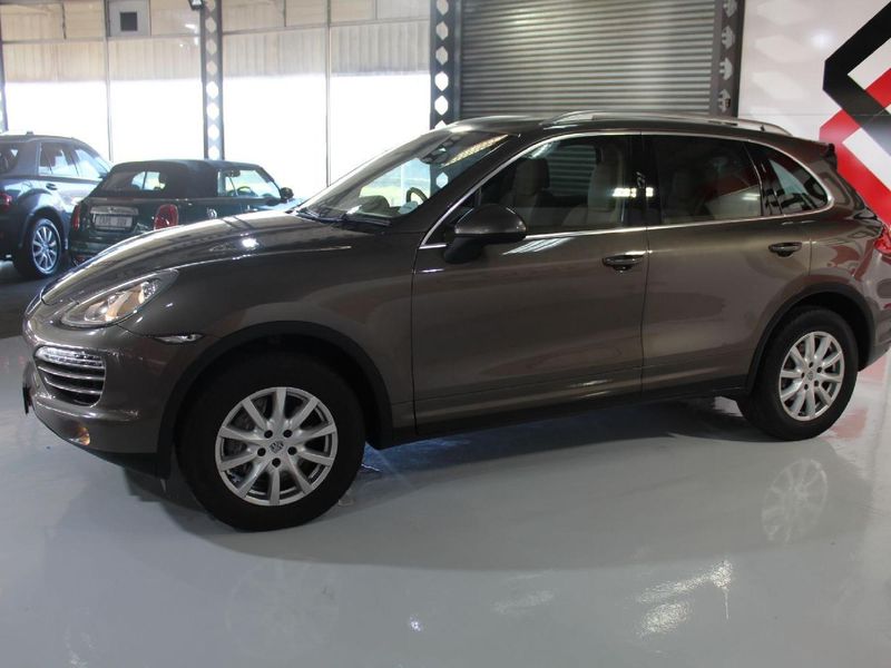 Used Porsche Cayenne 3.0 V6 DIESEL OFF ROAD PACK 8SPEED AUTO AWD for