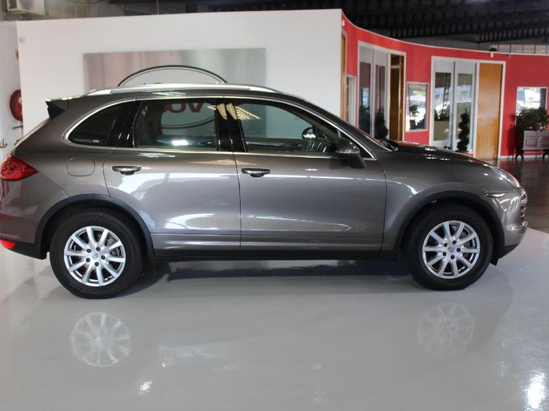 Used Porsche Cayenne 3.0 V6 DIESEL OFF ROAD PACK 8SPEED AUTO AWD for