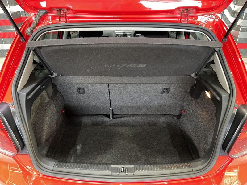 Used Volkswagen Polo 1.4 Comfortline 5dr for sale in Gauteng Cars.co