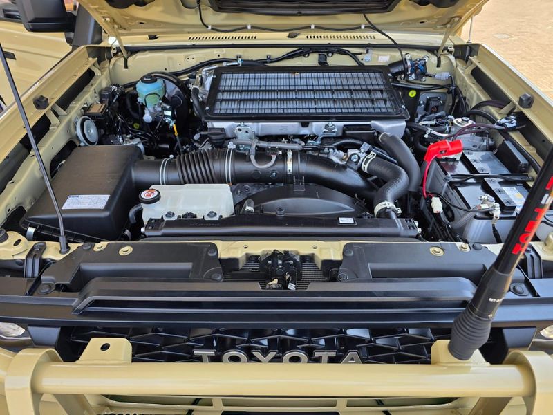 Used Toyota Land Cruiser 79 4.5 D DoubleCab for sale in Gauteng Cars