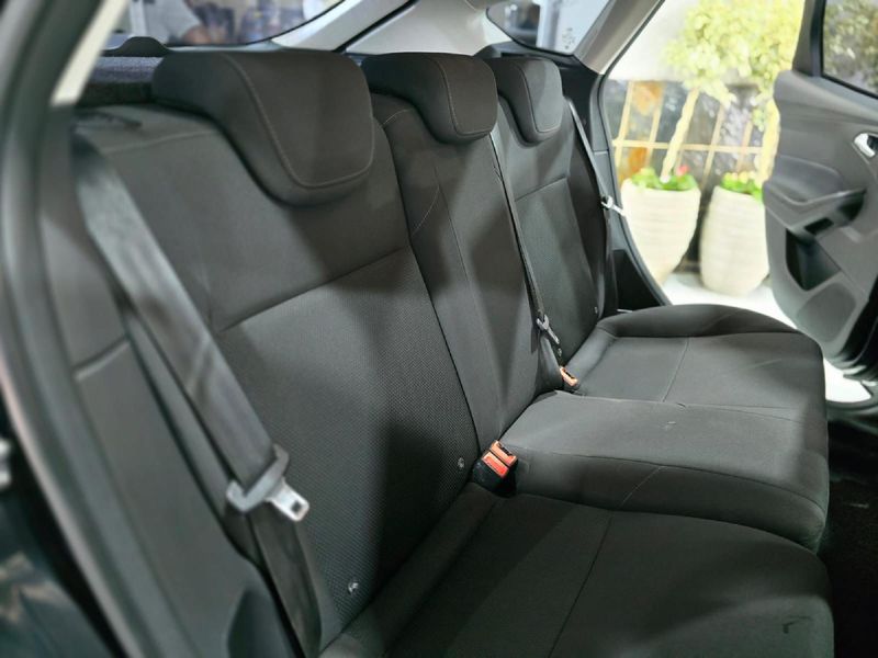 Used Ford Focus 1.0 EcoBoost Trend 5dr for sale in Gauteng Cars.co